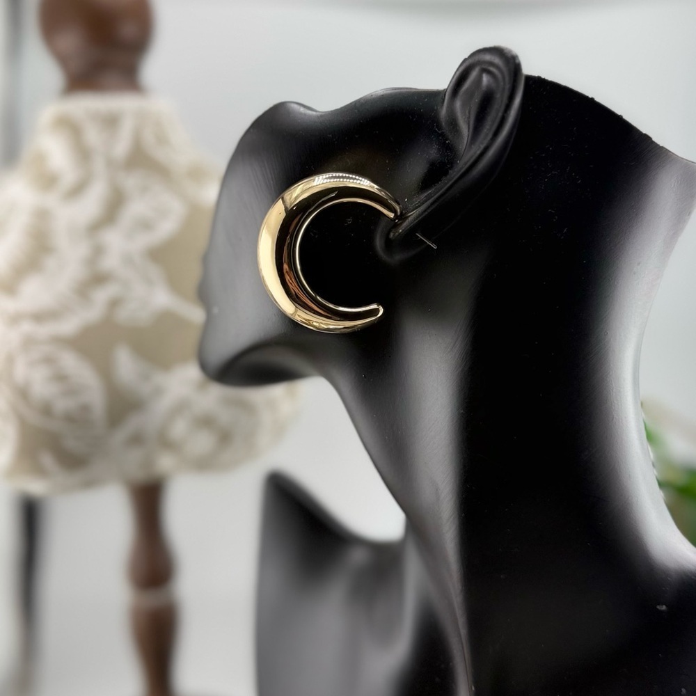 Gold Chunky Crescent Hoop Earrings – Statement Jewelry - Picture 5 of 8
